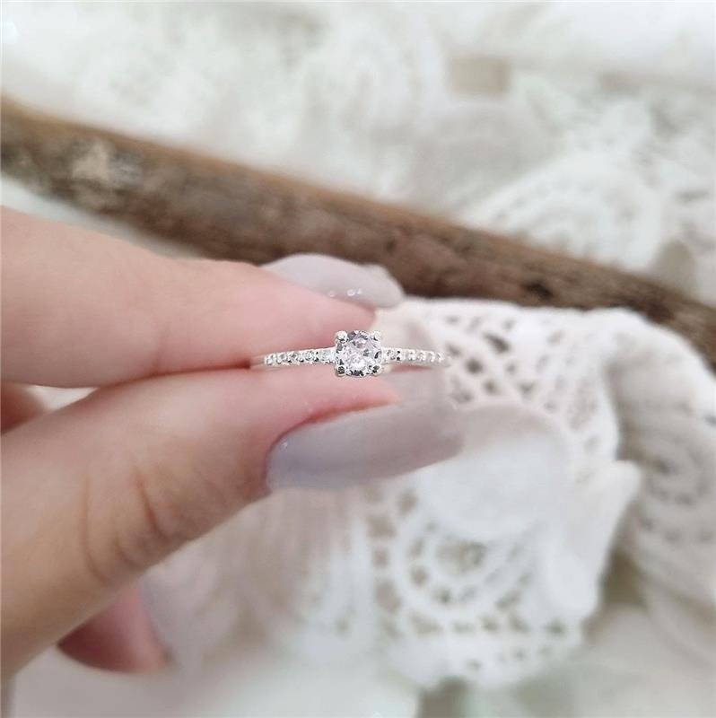 ANEL PRATA 925 SOLITÁRIO LATERAIS CRAVEJADA