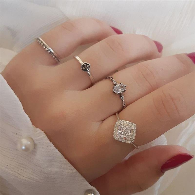 ANEL PRATA 925 SOLITÁRIO LOSANGO CRAVEJADO