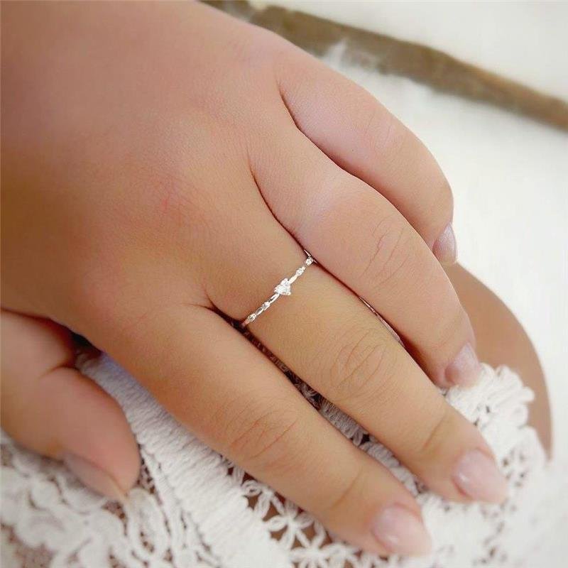 ANEL PRATA 925 SOLITÁRIO NOIVADO COM PEDRA LATERAIS