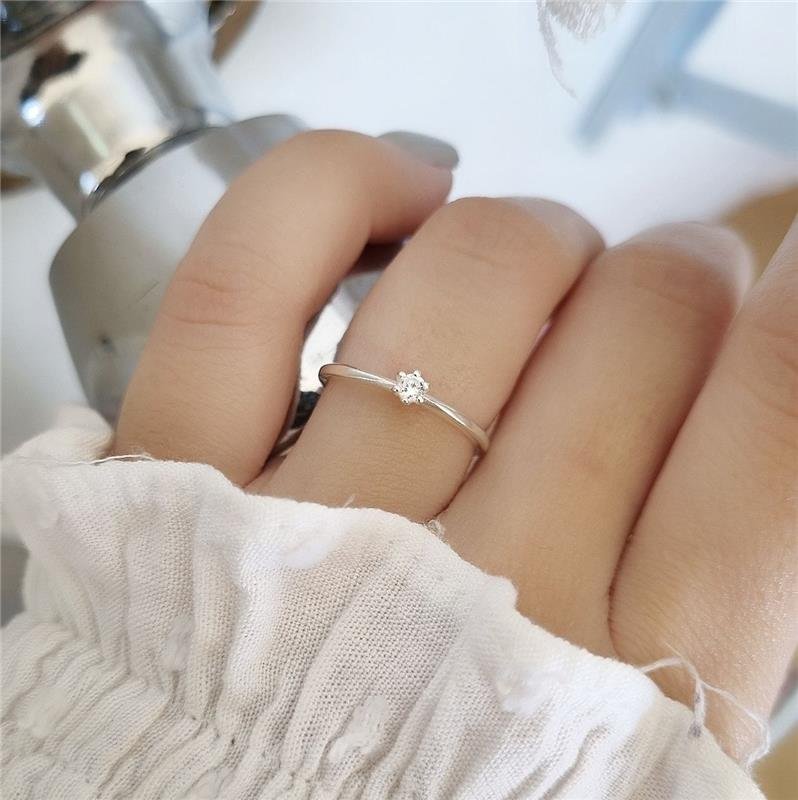 ANEL PRATA 925 SOLITÁRIO DELICADO PEDRA BAIXA