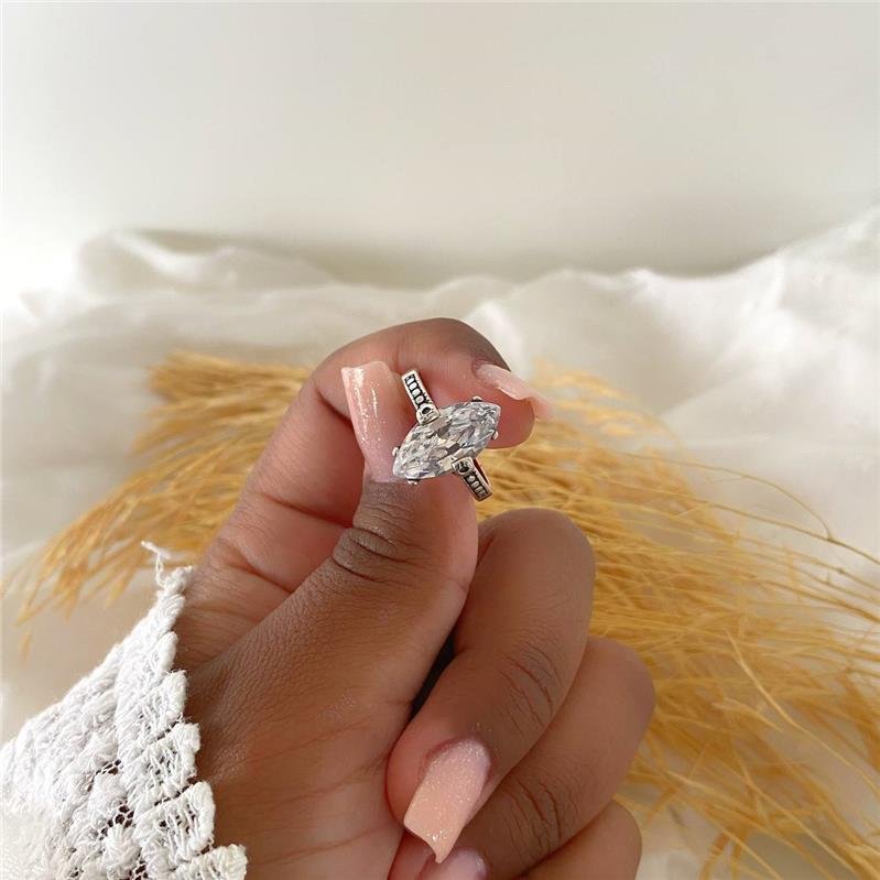 ANEL PRATA 925 PEDRA OLHO E TRABALHADO