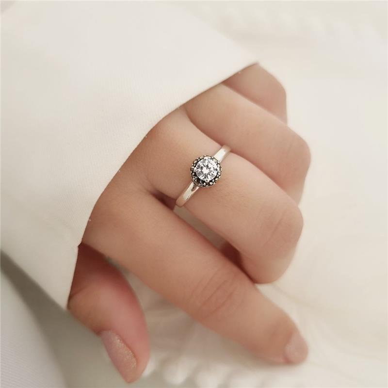 ANEL PRATA 925 SOLITÁRIO REDONDO COM CRAVEJADO