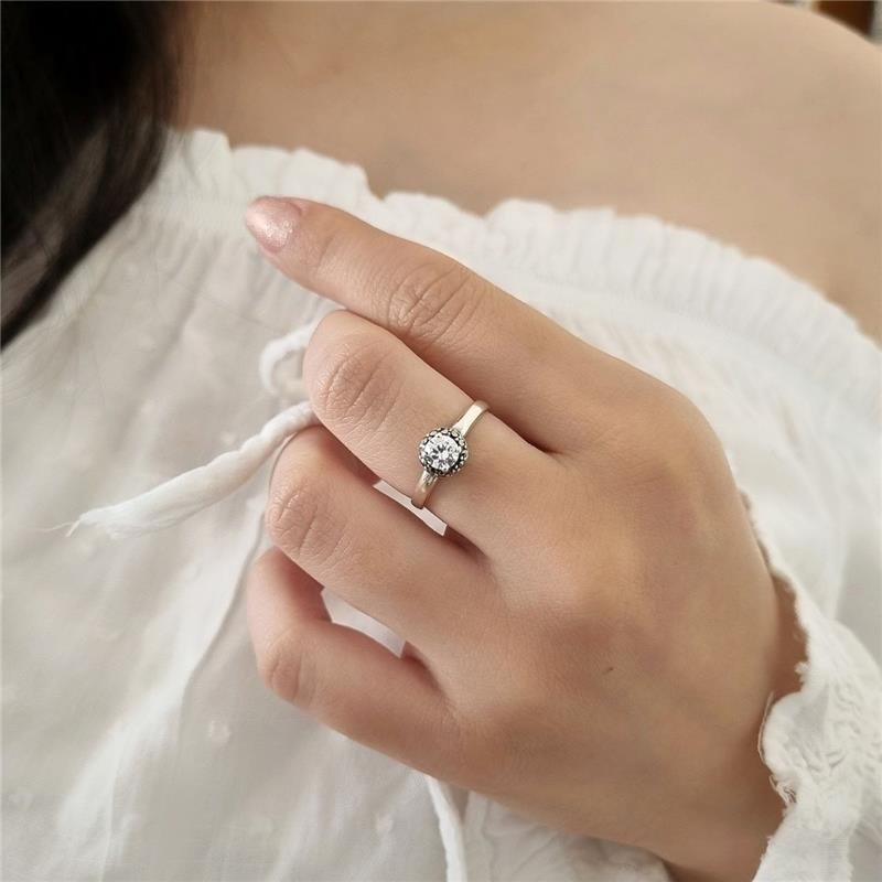 ANEL PRATA 925 SOLITÁRIO REDONDO COM CRAVEJADO