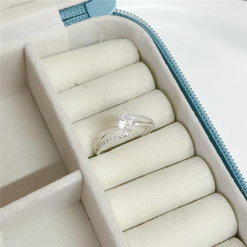 ANEL PRATA 925 SOLITÁRIO ZIRCÔNIA COM DETALHES LATERAIS