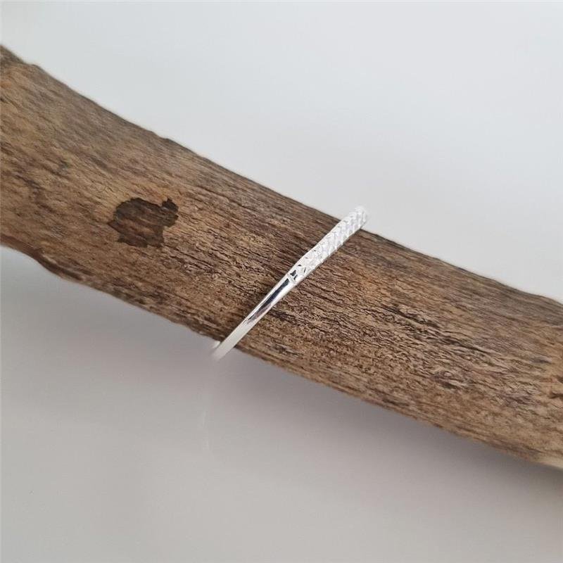 ANEL PRATA 925 TOPO FACETAS TRABALHADO