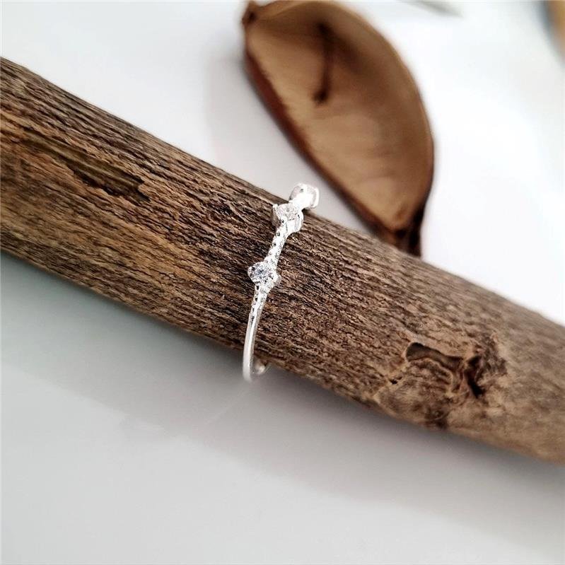 ANEL PRATA 925 TRÊS CRAVEJADOS BOLINHAS