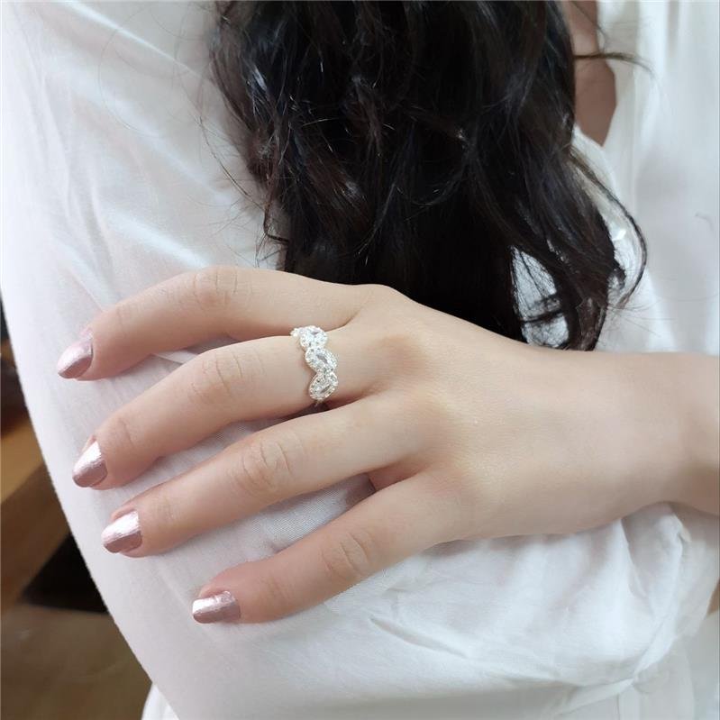 ANEL PRATA 925 ZIRCÔNIAS OVAIS