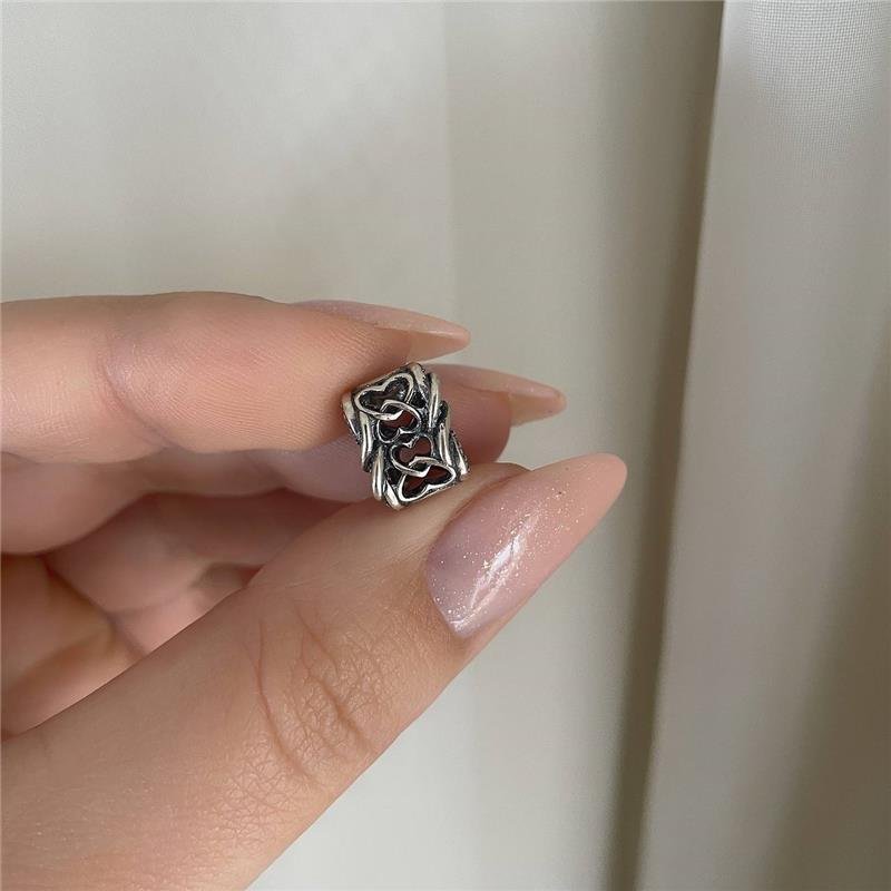 BERLOQUE PRATA 925 2 CORAÇÕES ENTRELAÇADOS CRAVEJADO