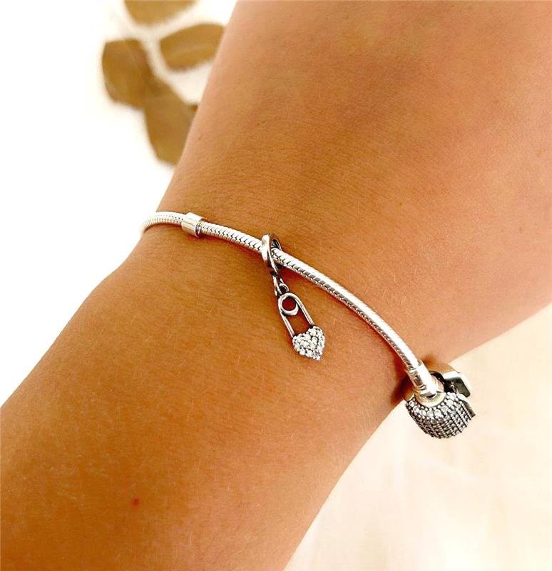 BERLOQUE PRATA 925 ALFINETE CORAÇÃO CRAVEJADO PONTA