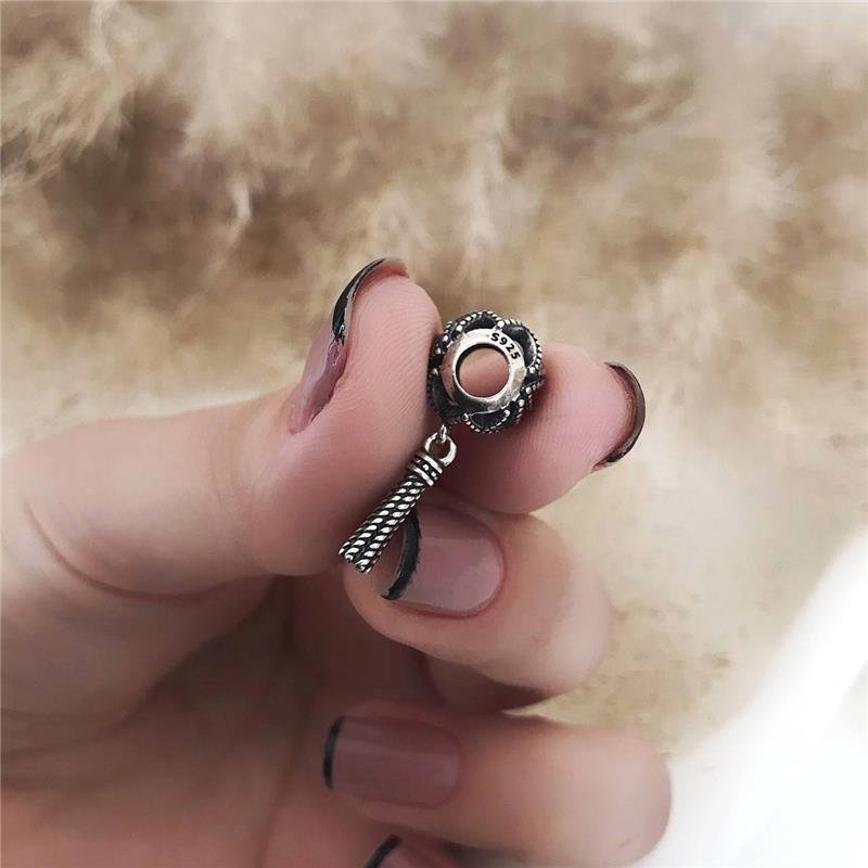 BERLOQUE PRATA 925 BOLA VAZADA COM FRANJA