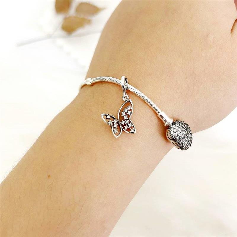 BERLOQUE PRATA 925 BORBOLETA VAZADA CRAVEJADA