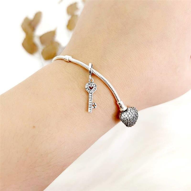 BERLOQUE PRATA 925 CHAVE CORAÇÃO CRAVEJADA