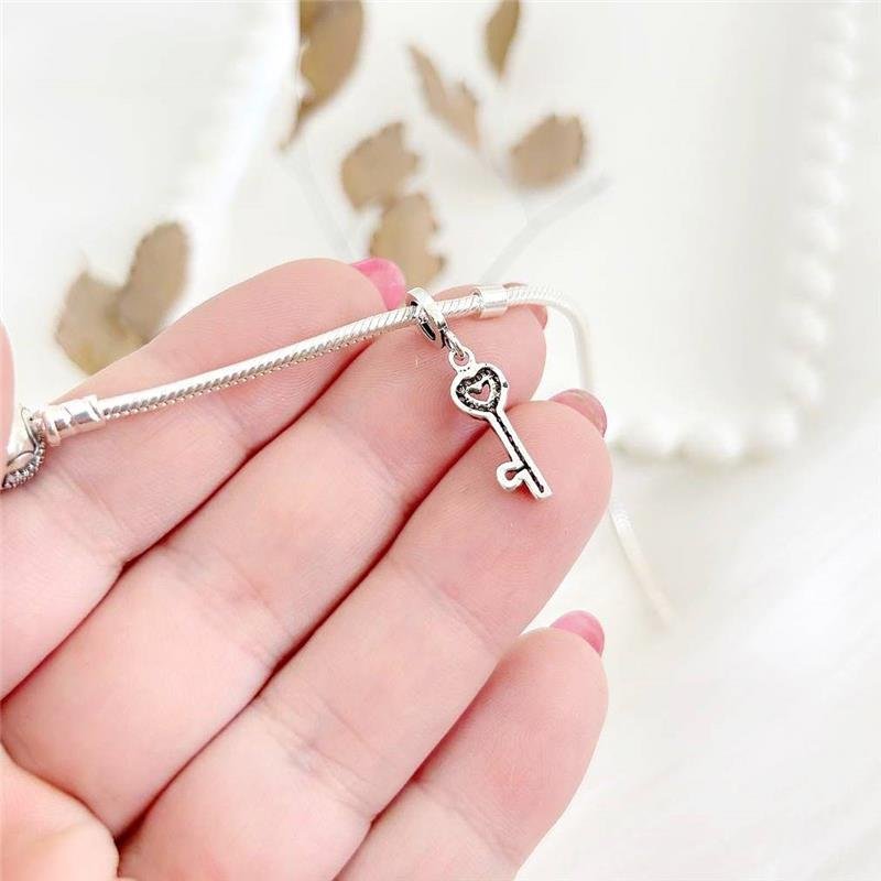 BERLOQUE PRATA 925 CHAVE CORAÇÃO CRAVEJADA