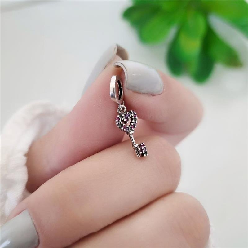 BERLOQUE PRATA 925 CHAVE CORAÇÃO PEDRA COLORIDAS