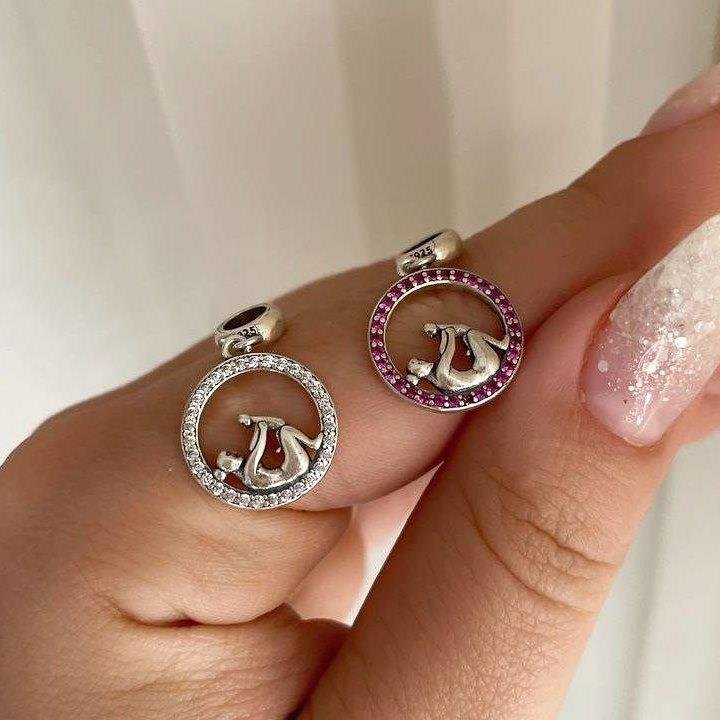 BERLOQUE PRATA 925 CÍRCULO VAZADO MÃE COM BEBÊ