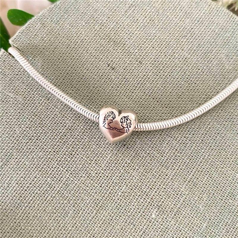 BERLOQUE PRATA 925 CORAÇÃO CASAL DE MÃOS DADAS