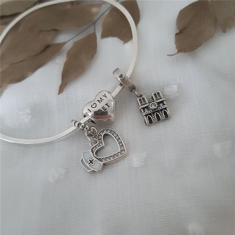 BERLOQUE PRATA 925 CORAÇÃO COM CHAPÉU DE ENFERMEIRA