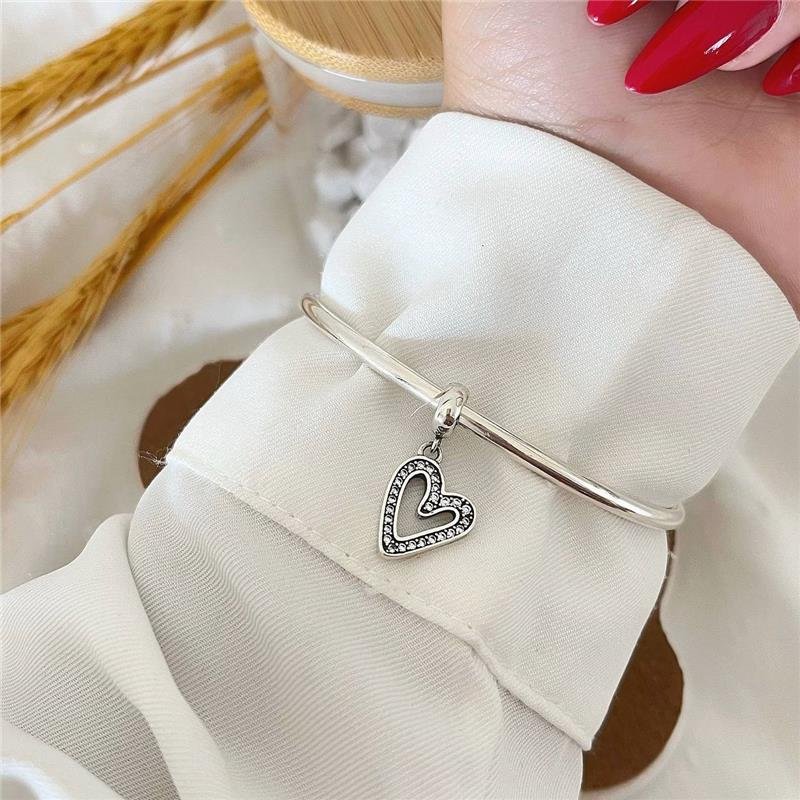 BERLOQUE PRATA 925 CORAÇÃO CRAVEJADO VAZADO