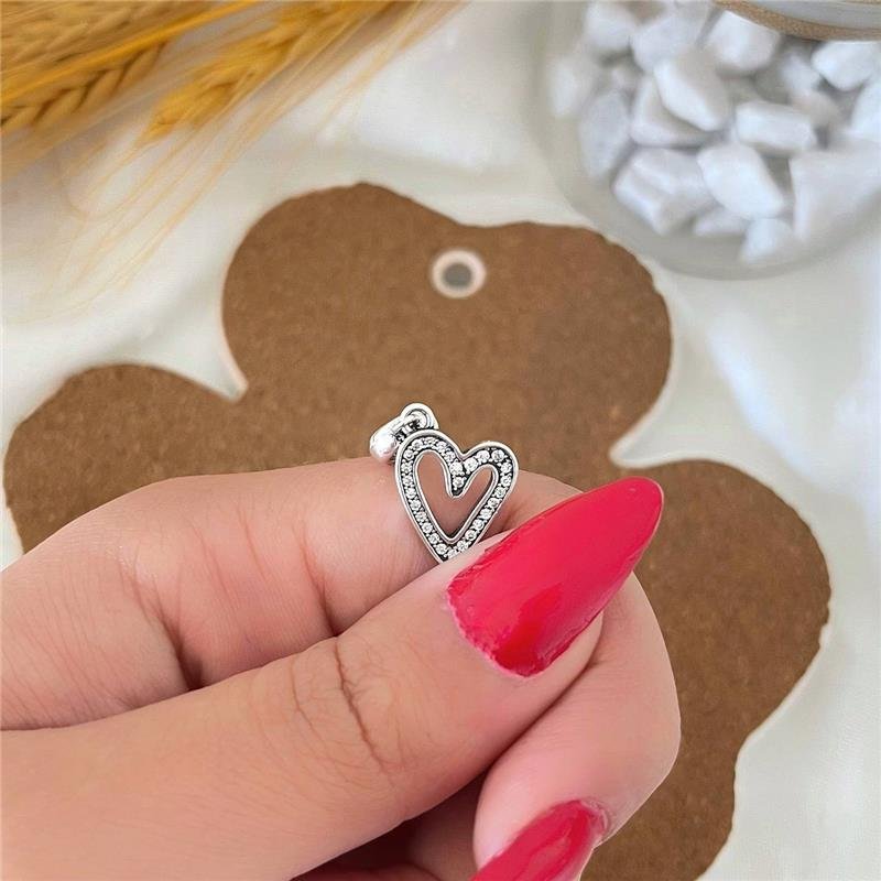 BERLOQUE PRATA 925 CORAÇÃO CRAVEJADO VAZADO