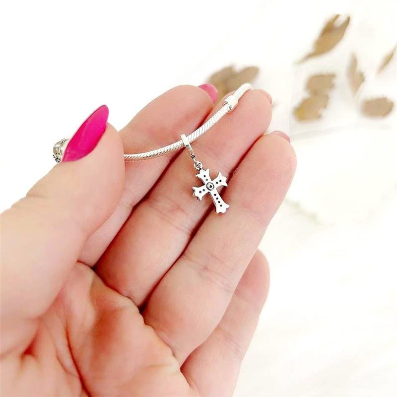 BERLOQUE PRATA 925 CRUZ CRAVEJADA COM ZIRCÔNIA