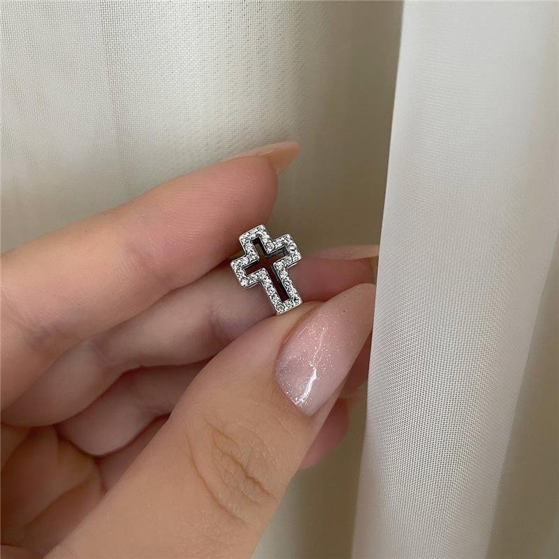 BERLOQUE PRATA 925 CRUZ CRAVEJADA VAZADA