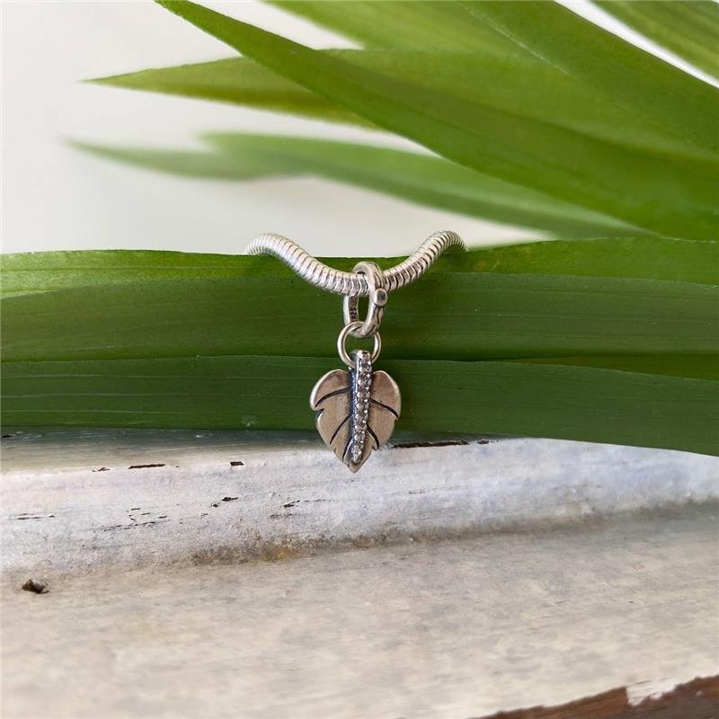 BERLOQUE PRATA 925 FOLHA COM PEDRA