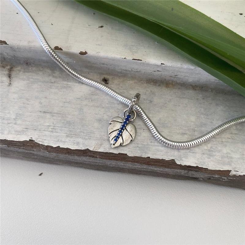 BERLOQUE PRATA 925 FOLHA COM PEDRA