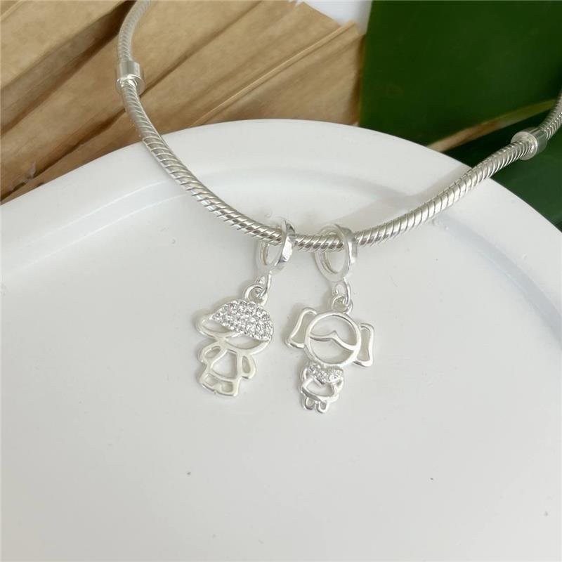 BERLOQUE PRATA 925 MENINO VAZADO BONÉ CRAVEJADO ZIRCÔNIAS