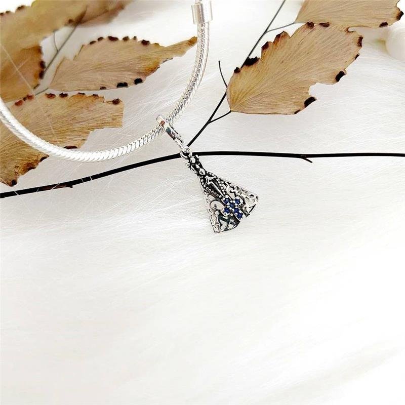 BERLOQUE PRATA 925 NOSSA SENHORA APARECIDA CRAVEJADA COM ZIRCÔNIA AZUL