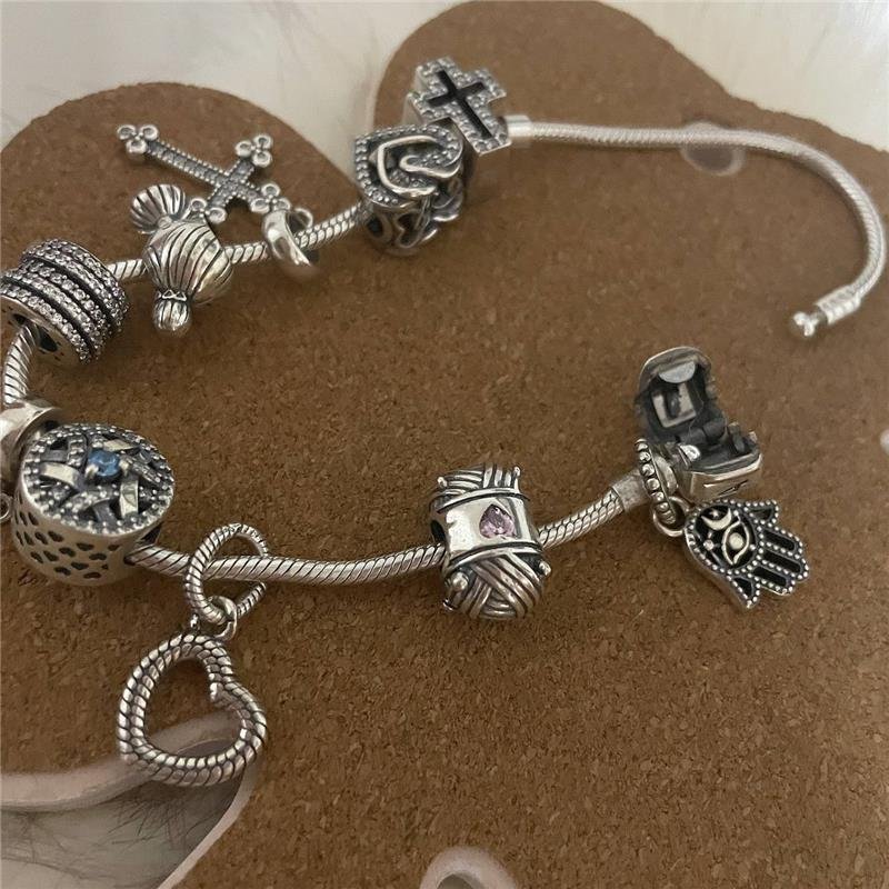 BERLOQUE PRATA 925 NOVELO COM AGULHA DENTRO