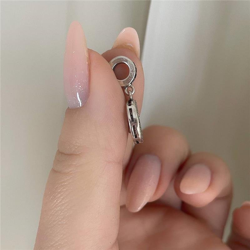 BERLOQUE PRATA 925 REDONDO CORAÇÃO NO MEIO