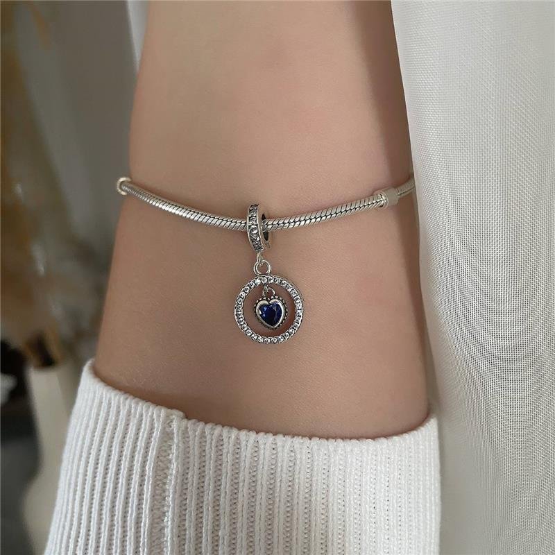 BERLOQUE PRATA 925 REDONDO CORAÇÃO NO MEIO