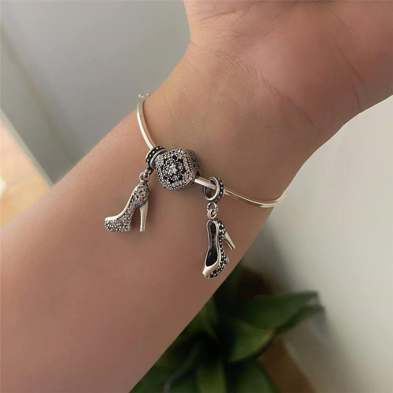 BERLOQUE PRATA 925 SAPATO SALTO CRAVEJADO DE ÔNIX