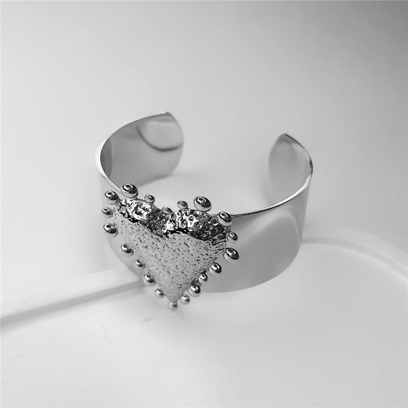 BRACELETE AÇO INOX CORAÇÃO TRABALHADO FRONTAL