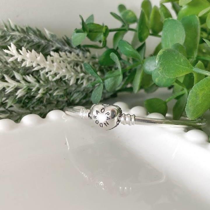 BRACELETE PRATA 925 FECHO CORAÇÃO COM PEDRA