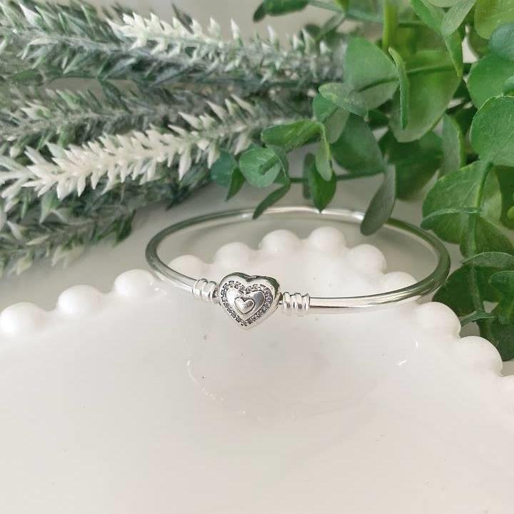 BRACELETE PRATA 925 FECHO CORAÇÕES COM PEDRA