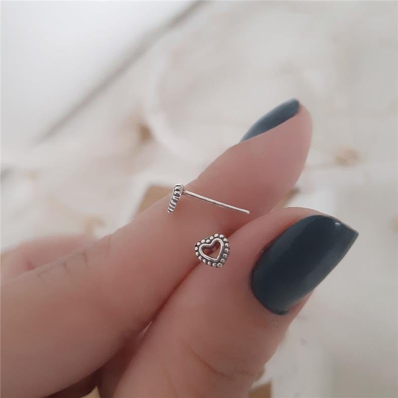 BRINCO 925 MINI CORAÇÃO COM BOLINHAS