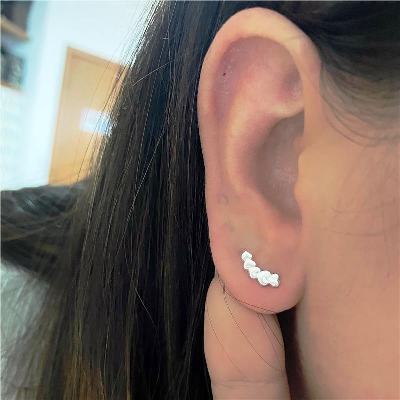 BRINCO EAR CUFF 5 CORAÇÕES UNIDOS