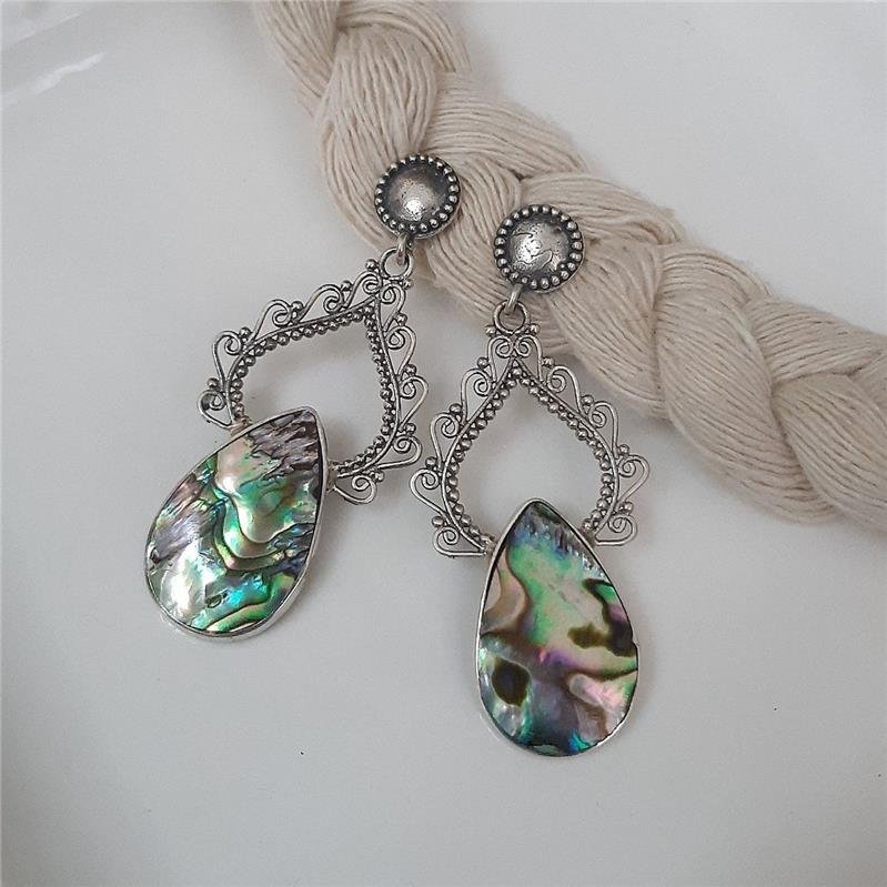 BRINCO PEDRAS NATURAIS GRANDE PENDURADO