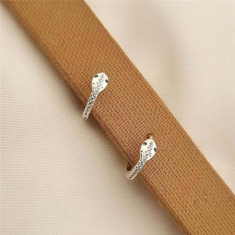 BRINCO PRATA 925 ARGOLA COBRA COM PEDRA