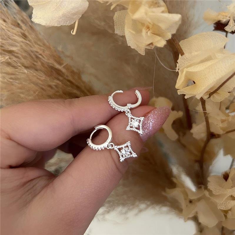 BRINCO PRATA 925 ARGOLA COM ESTRELA