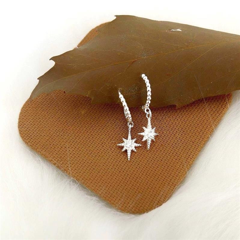 BRINCO PRATA 925 ARGOLA COM ESTRELA CRAVEJADA