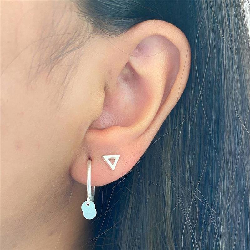 BRINCO PRATA 925 ARGOLA COM PLAQUINHAS REDONDAS PENDURADAS