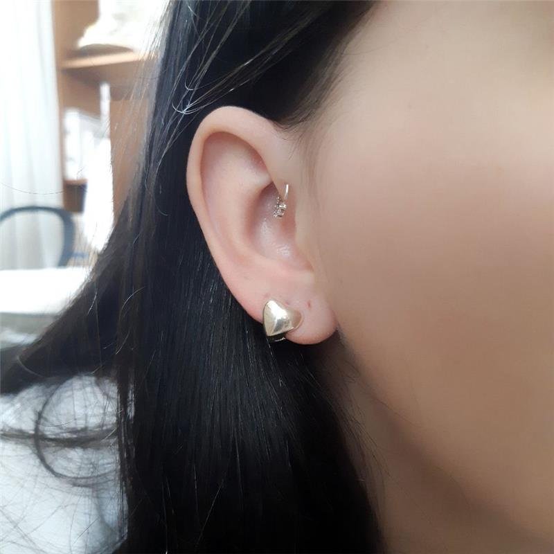 BRINCO PRATA 925 ARGOLA CORAÇÃO DUPLO MÉDIO