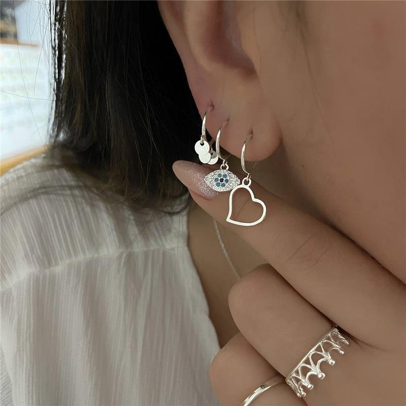 BRINCO PRATA 925 ARGOLA CORAÇÃO PENDURADO VAZADO