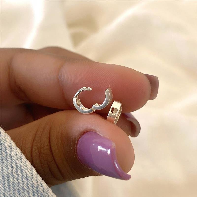 BRINCO PRATA 925 ARGOLA CORAÇÃO PEQUENO