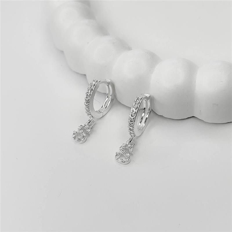 BRINCO PRATA 925 ARGOLA LETRA CRAVEJADA