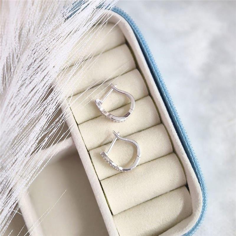 BRINCO PRATA 925 ARGOLA ONDULADA CRAVEJADA