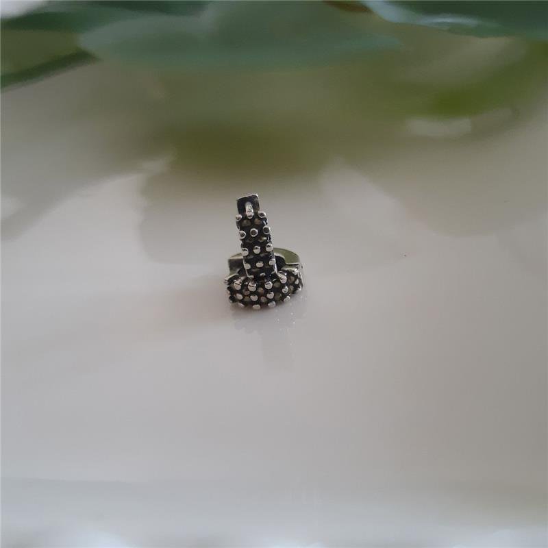 BRINCO PRATA 925 ARGOLA PEQUENA DUAS LINHAS CRAVEJADAS COM MARCASSITAS