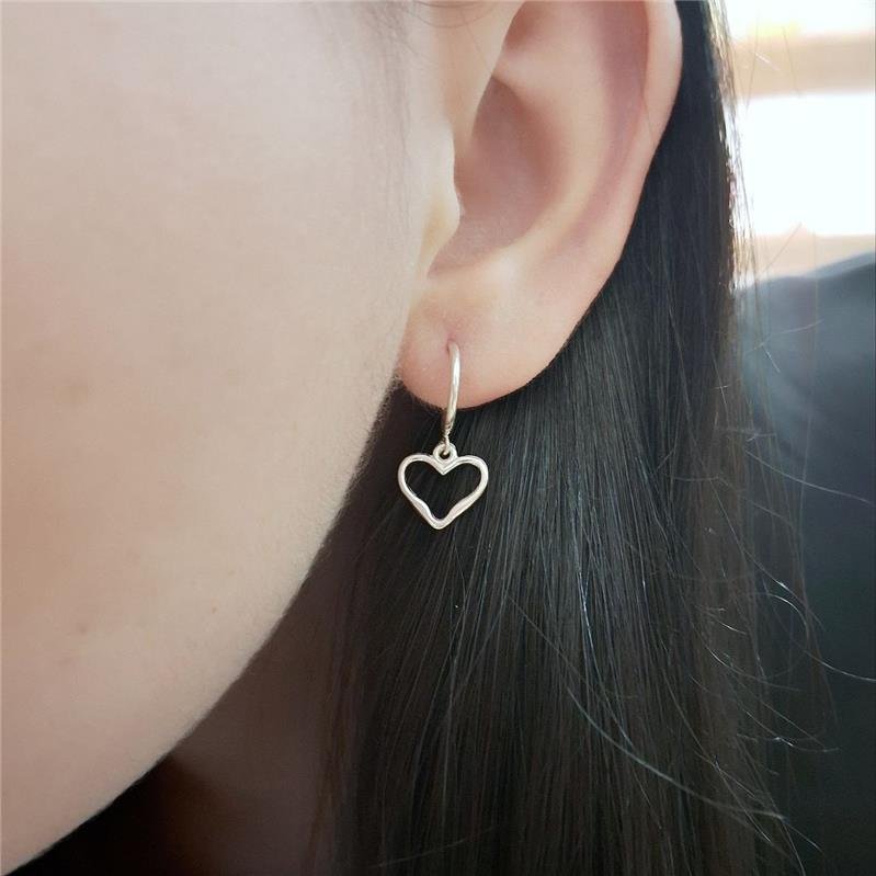 BRINCO PRATA 925 ARGOLA PINGENTE CORAÇÃO VAZADO